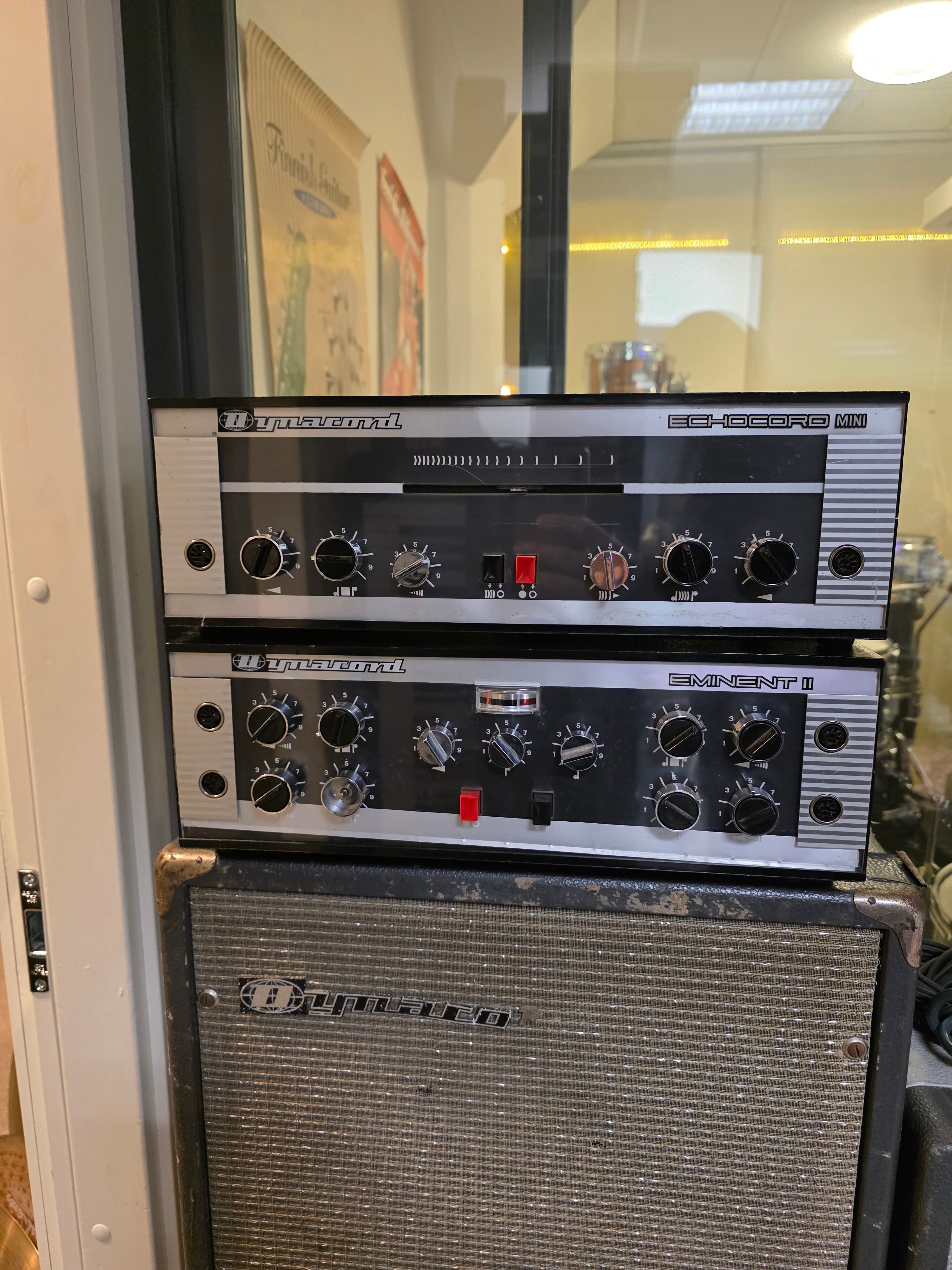 Dynacord Eminent II y Echocord Mini con dos gabinetes S30