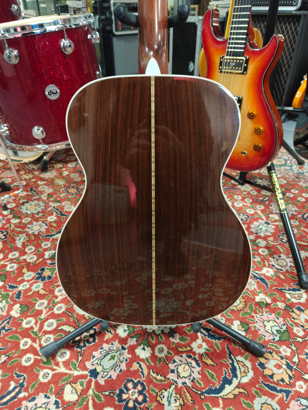 Martin 000-28 2013 w/ K&K Pure Mini