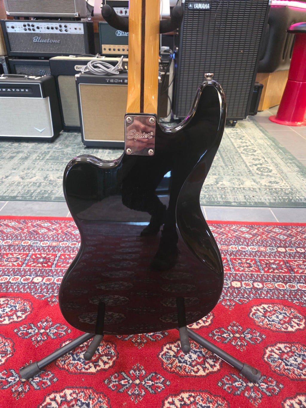Squier Classic Vibe Bass VI Black