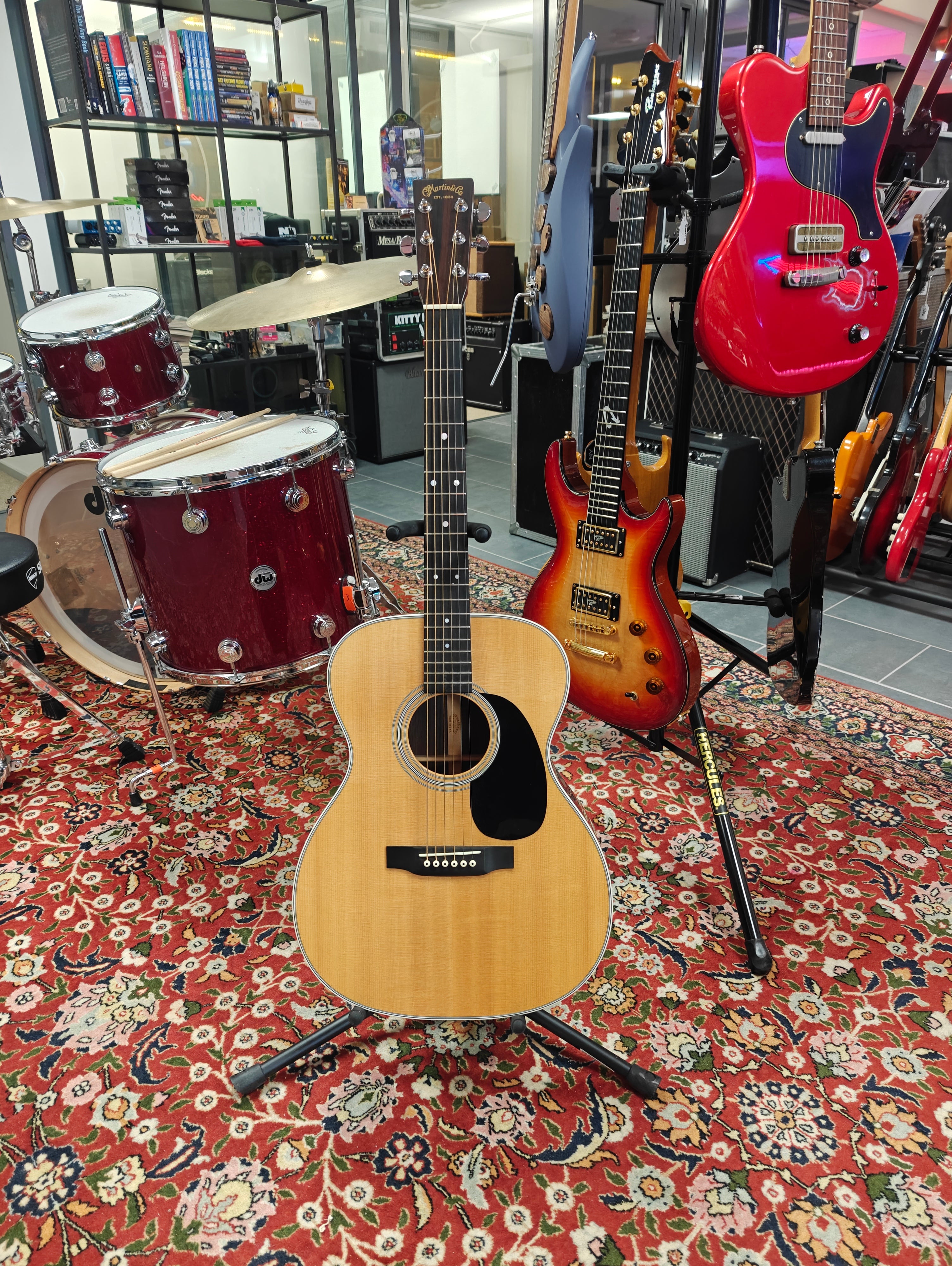 Martin 000-28 2013 w/ K&K Pure Mini