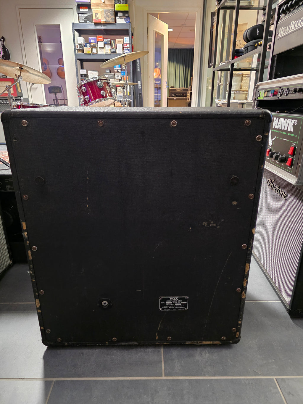 Vox Foundation Bass Cabinet 1960s w/ Peavey Black Widow 1801-8 LT BW