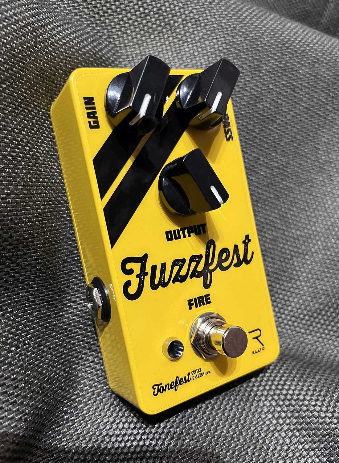 Tonefest x Raato Guitars Fuzzfest Limited Run Fuzz Pedal – Tonefest ...