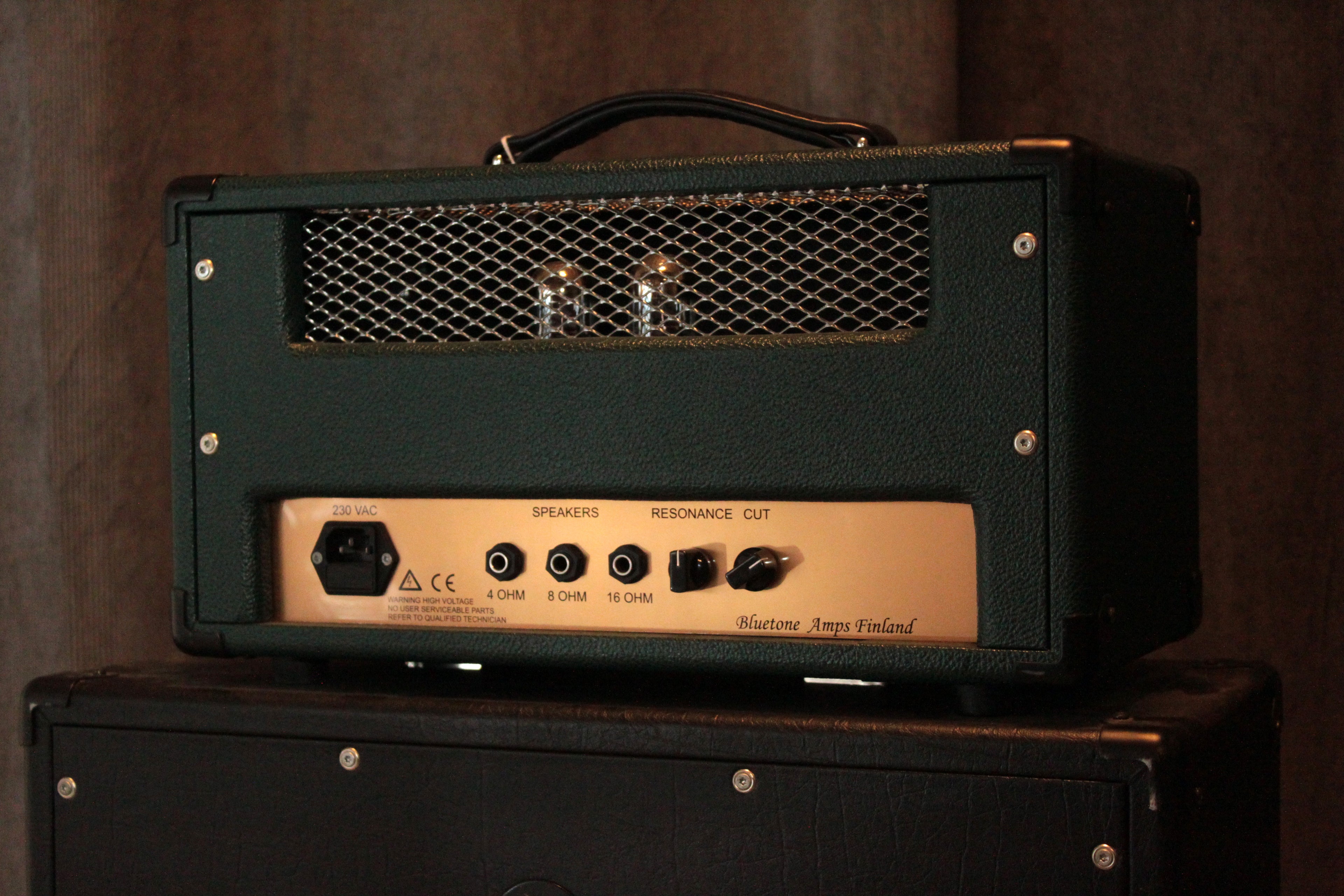 Bluetone Express + 1 x 12” Cabinet