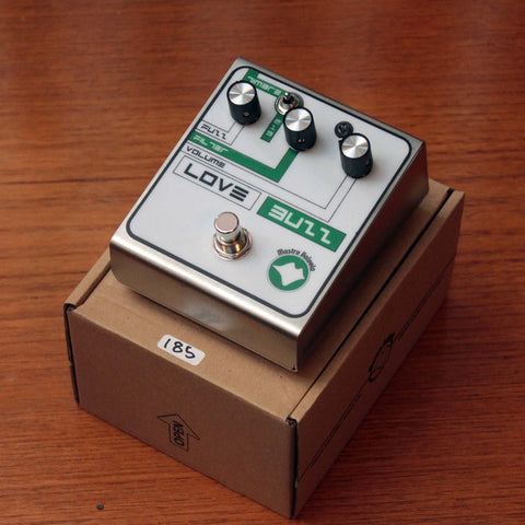 SOLD Mastro Valvola Love Buzz hybrid fuzz