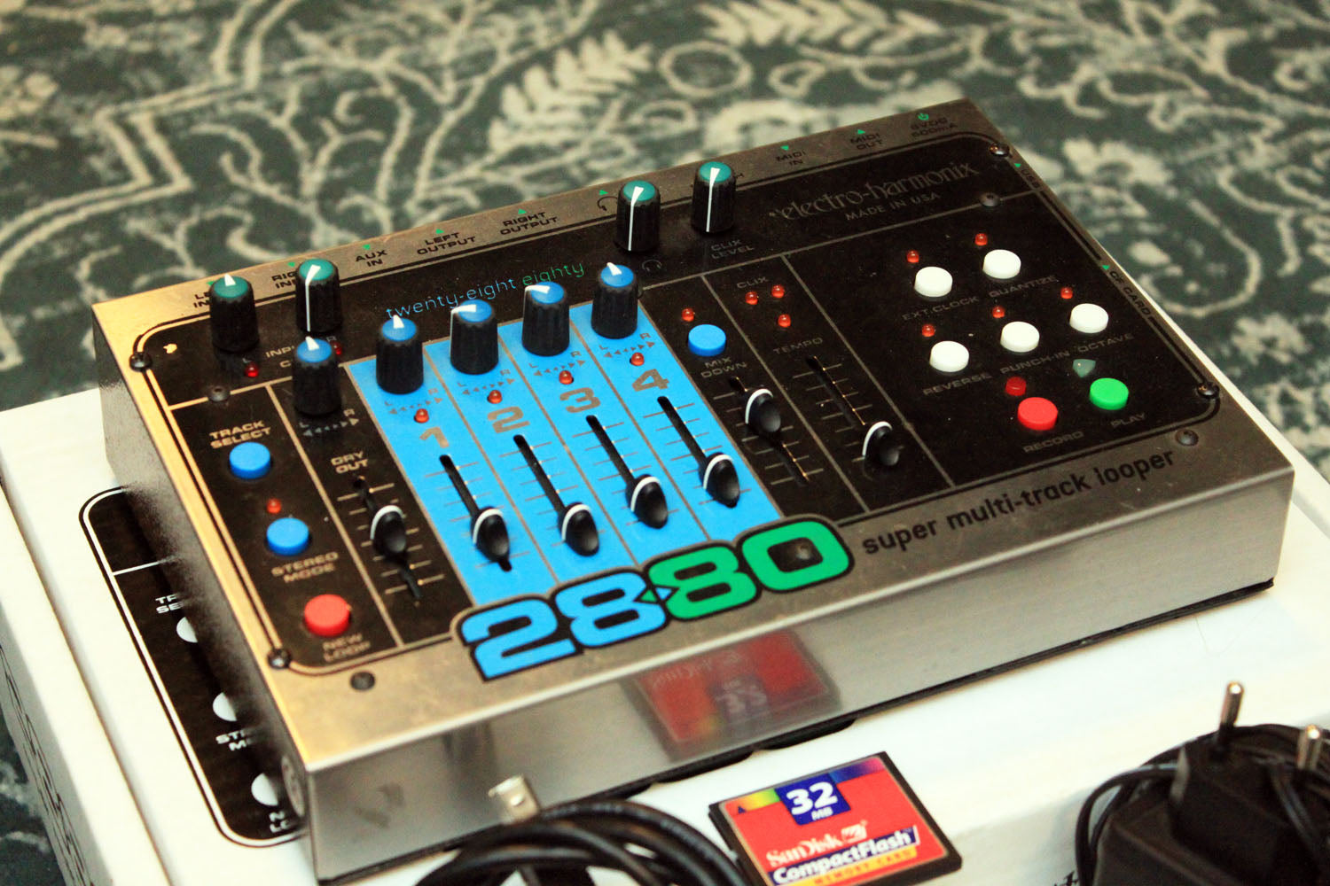 Electro-Harmonix 2880 Looper